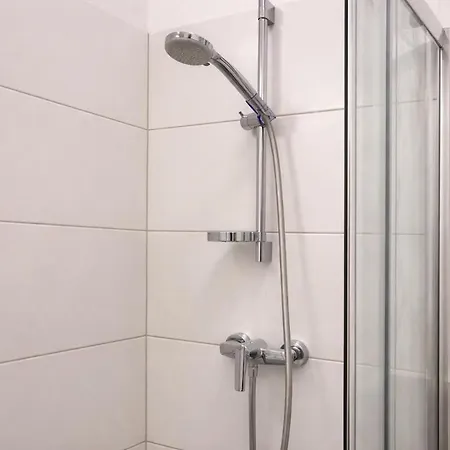 Apartment Donau Hauptplatz Haven, 2 Mins To The River Linz